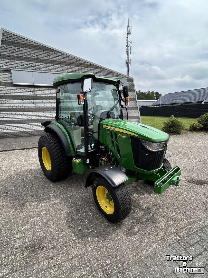 Small-track Tractor John Deere 4066R