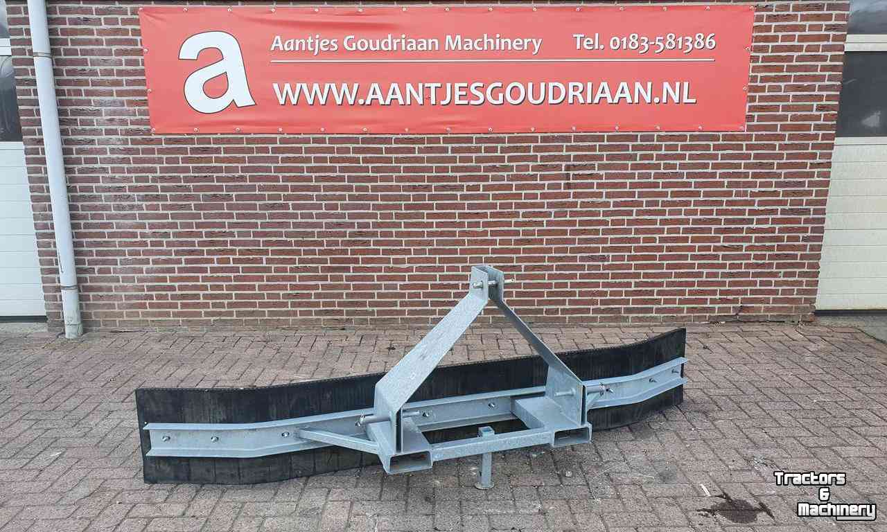 Rubber yard scraper  Rubberschuif / Modderschuif / Erfschuif / Mestschuif / Sneeuwschuif