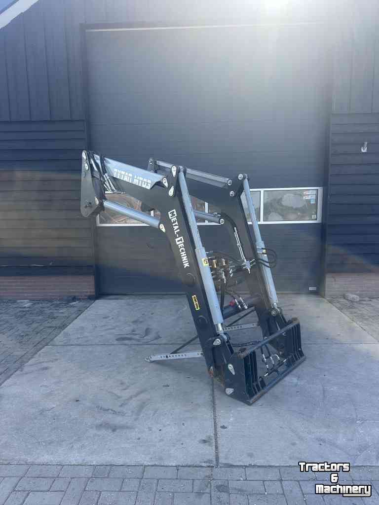 Front-end loader  Metal -technik Voorlader met john Deere aanbouw delen