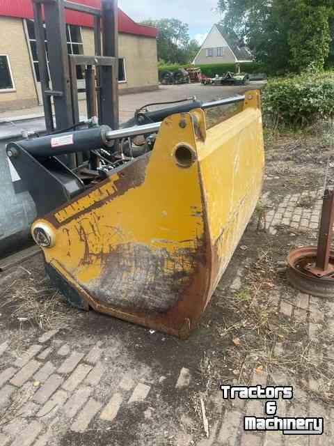 Silage cutting bucket Mammut 1900