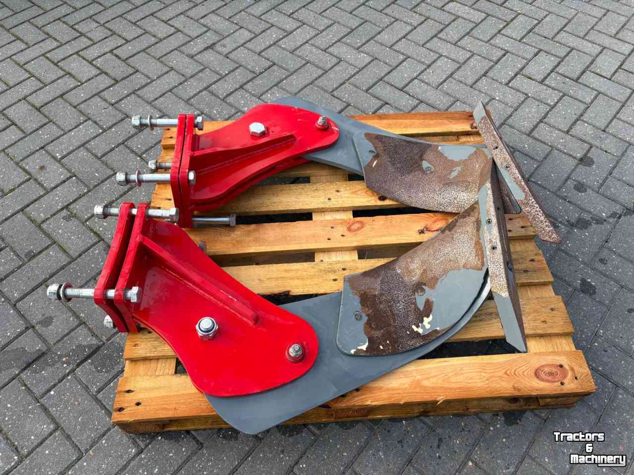 Deep subsoiler Unia Plow B4 voorzetwoeler/digger (MET 6 TANDEN, 2 ONGEMONTEERD)