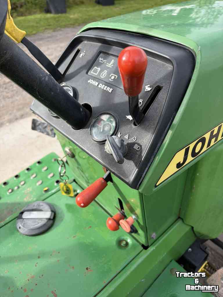 Horticultural Tractors John Deere 655 Diesel 4wd met maaidek fronthef en veegmachine