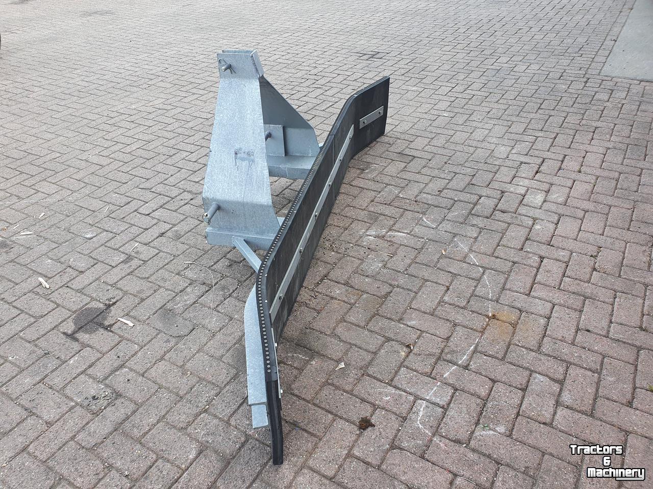 Other cleaning and sweeping machines and accessories AGM Rubberschuif /modderschuif