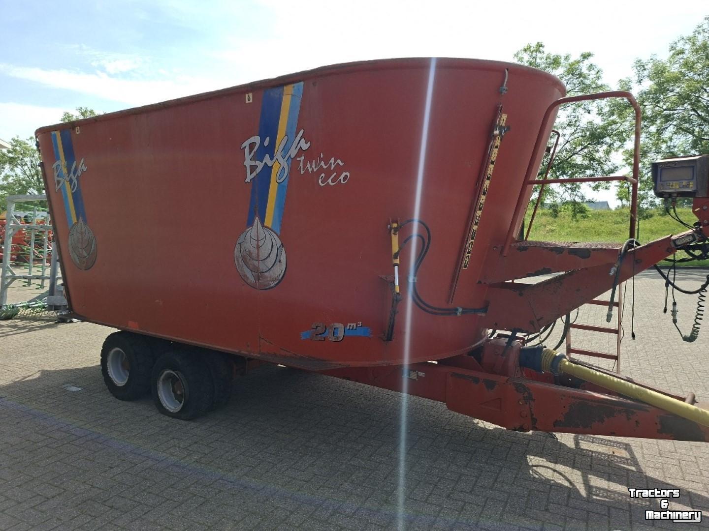 Feed mixer Peecon VME 200L