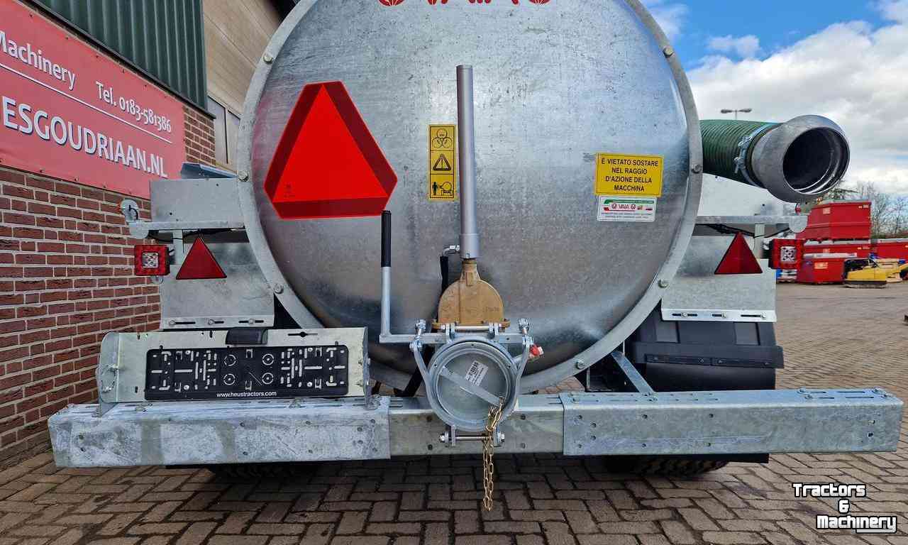 Water bowsers Vaia MB 38 Waterwagen