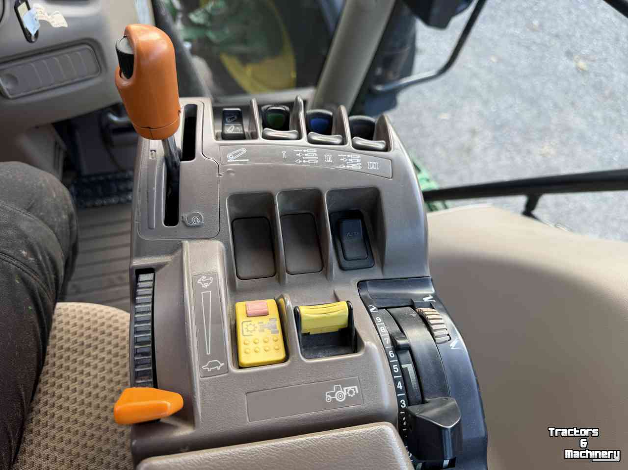 Tractor John Deere 6125R AP+GPS voorbereiding