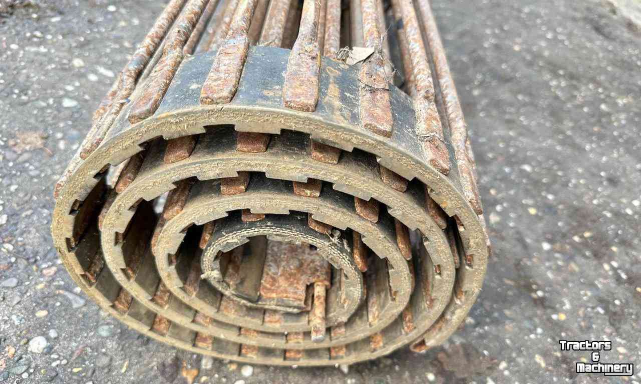 Diverse used spare-parts  36-55-134 Rooimat