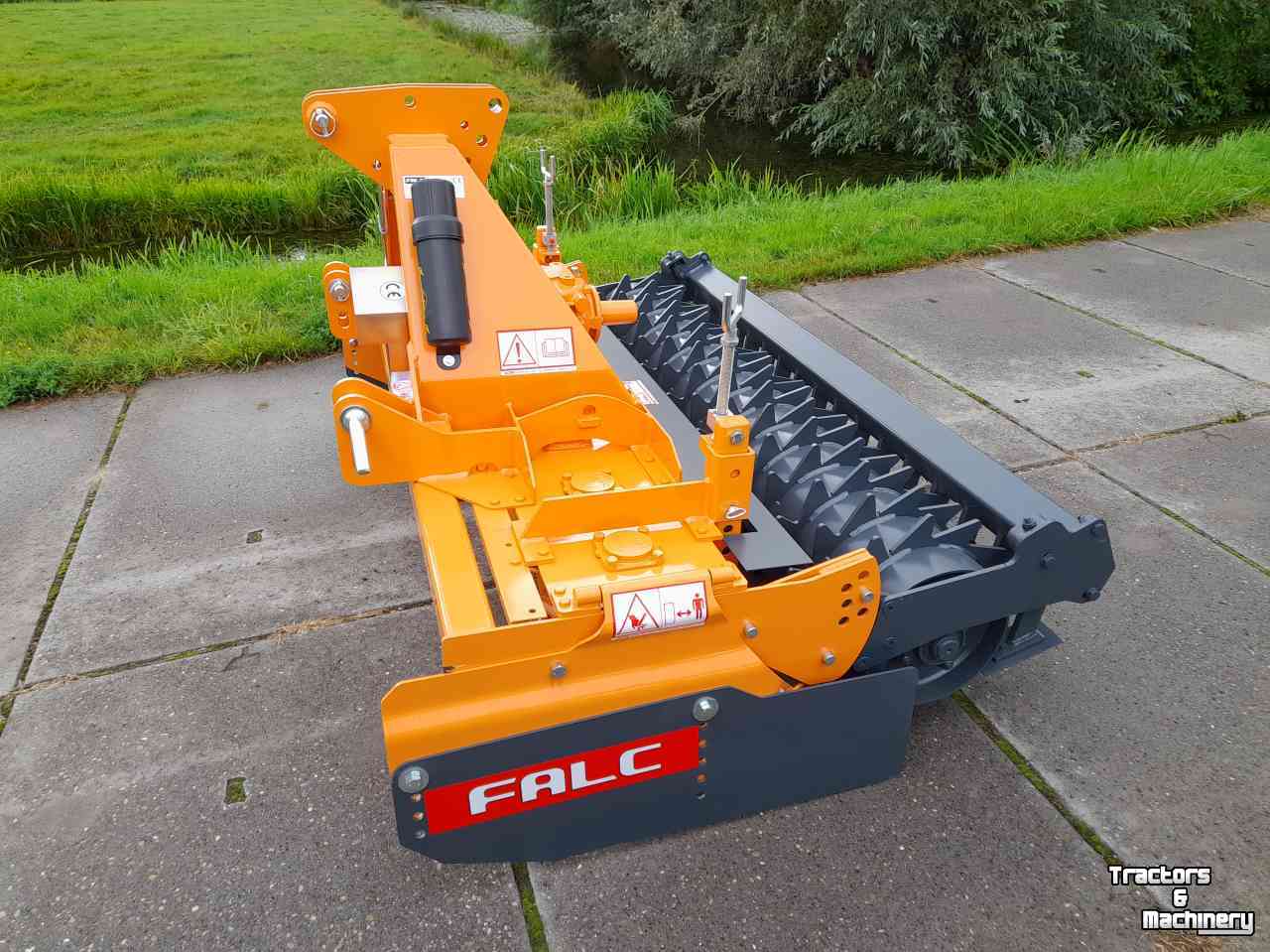 Rotary Harrow Falc Fox 2000 special rotorkopeg frontuitvoering