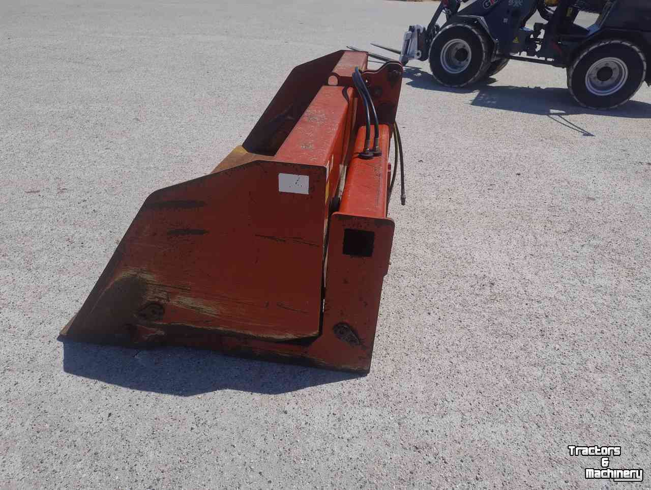 Loading buckets Hekamp Hydrotwin 225