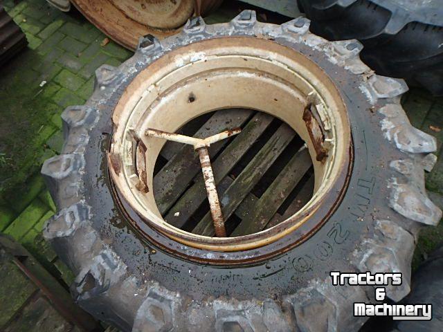 Wheels, Tyres, Rims & Dual spacers  12,4 24