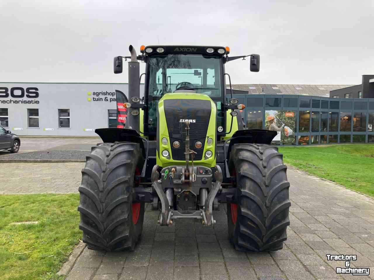 Tractors Claas Axion 840
