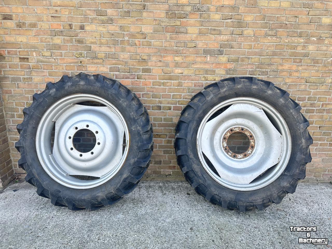 Wheels, Tyres, Rims & Dual spacers Alliance 270/95R32