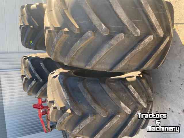 Wheels, Tyres, Rims & Dual spacers Michelin 900/50R42 + 710/55R30 MachXbib  NEW