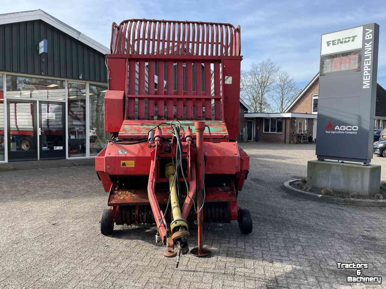 Self-loading wagon Strautmann super vitesse 2