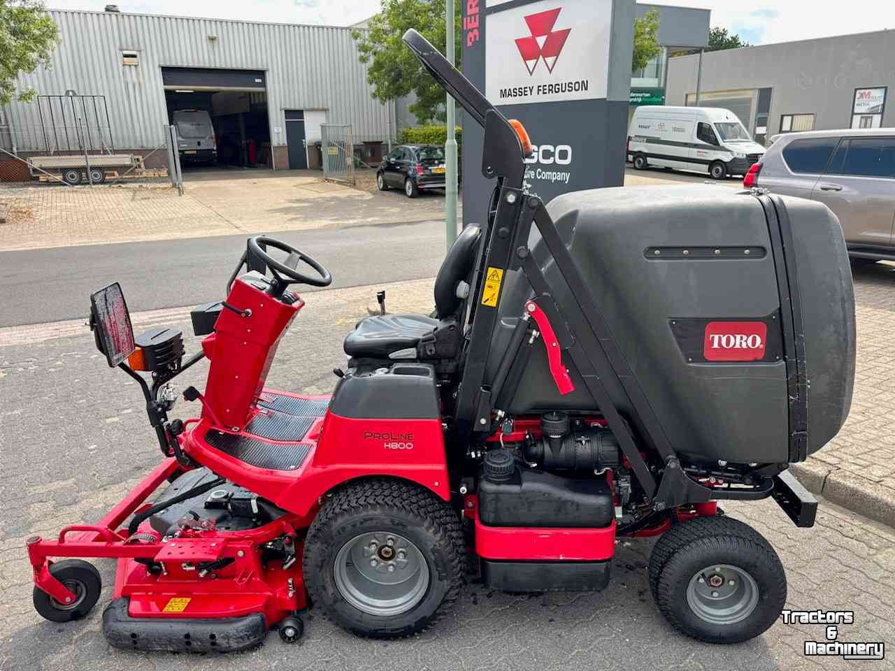 Ride-on mower Toro Proline H800