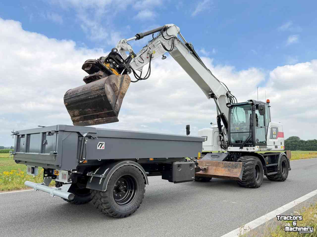 Tractor tipping boxes Midejo Midejo Bakkenwagen / Bakkenkieper achter kraan