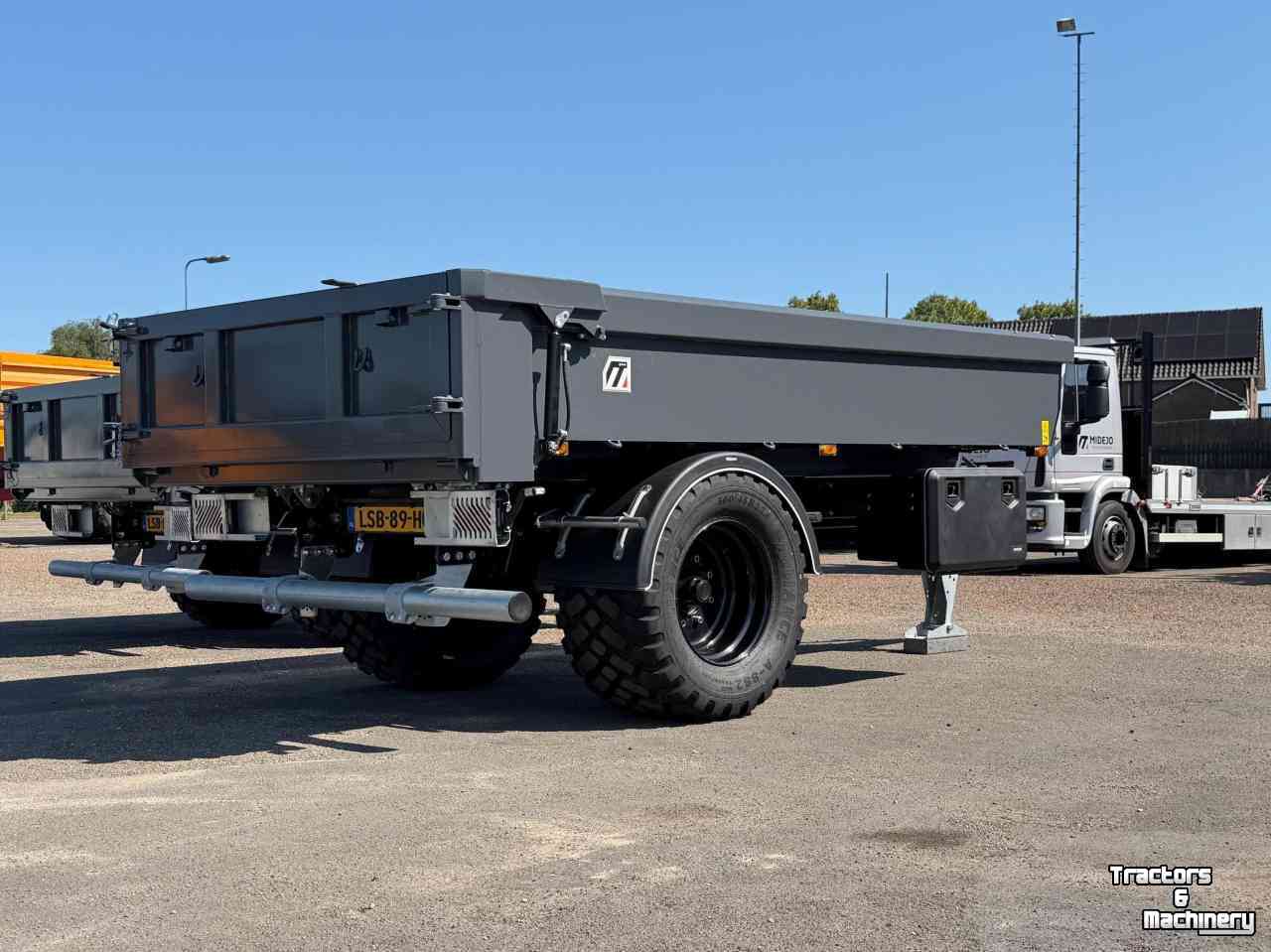 Tractor tipping boxes Midejo Midejo Bakkenwagen / Bakkenkieper achter kraan