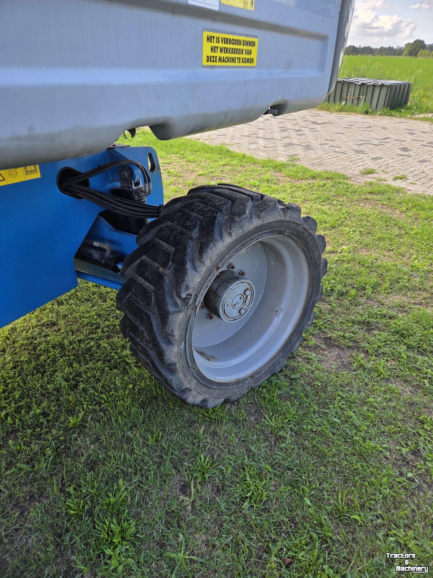 Articulated platforms  Genie S-65 met nieuwe Va- keuring Gereserveerd