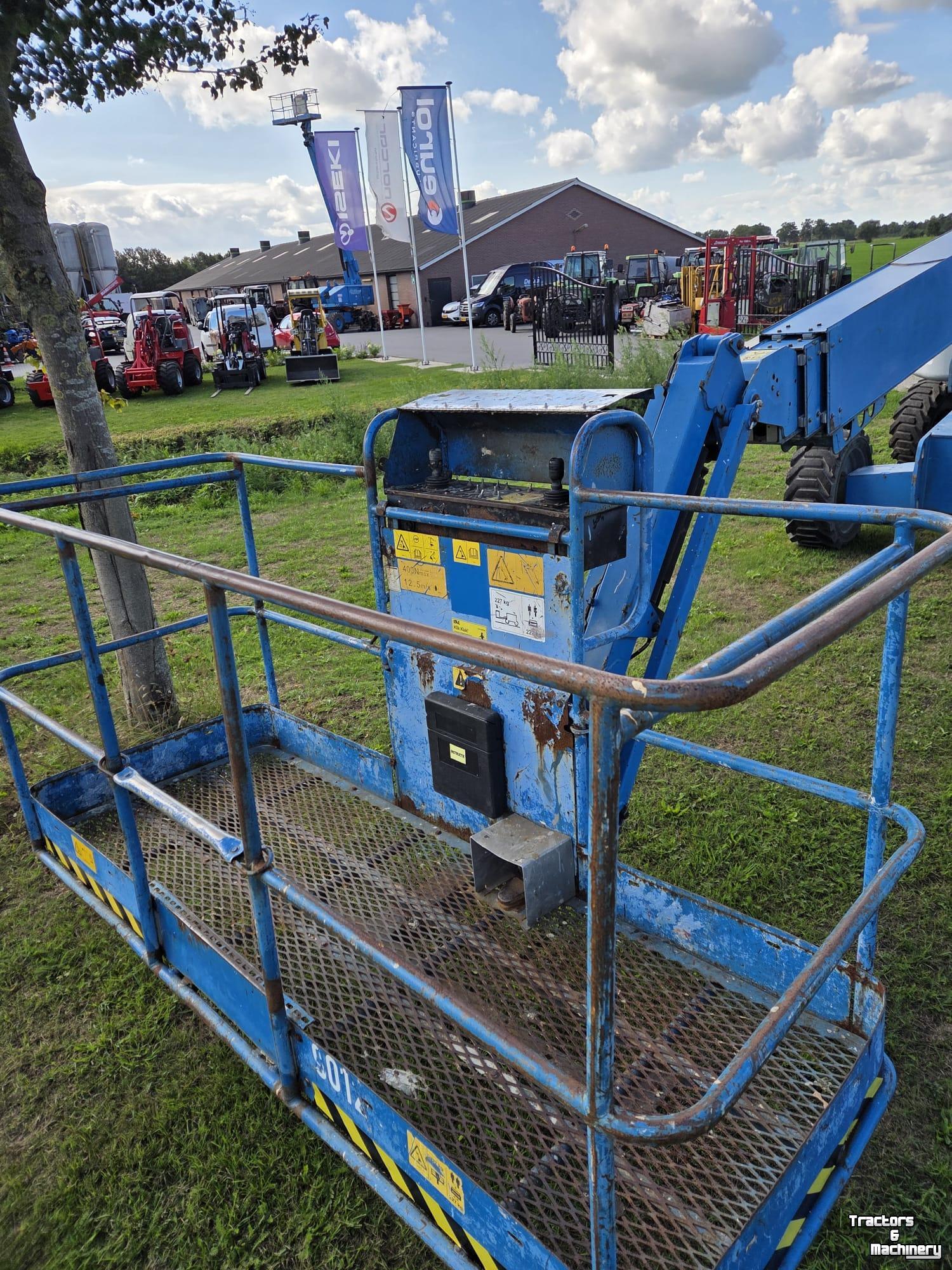 Articulated platforms  Genie S-65 met nieuwe Va- keuring Gereserveerd