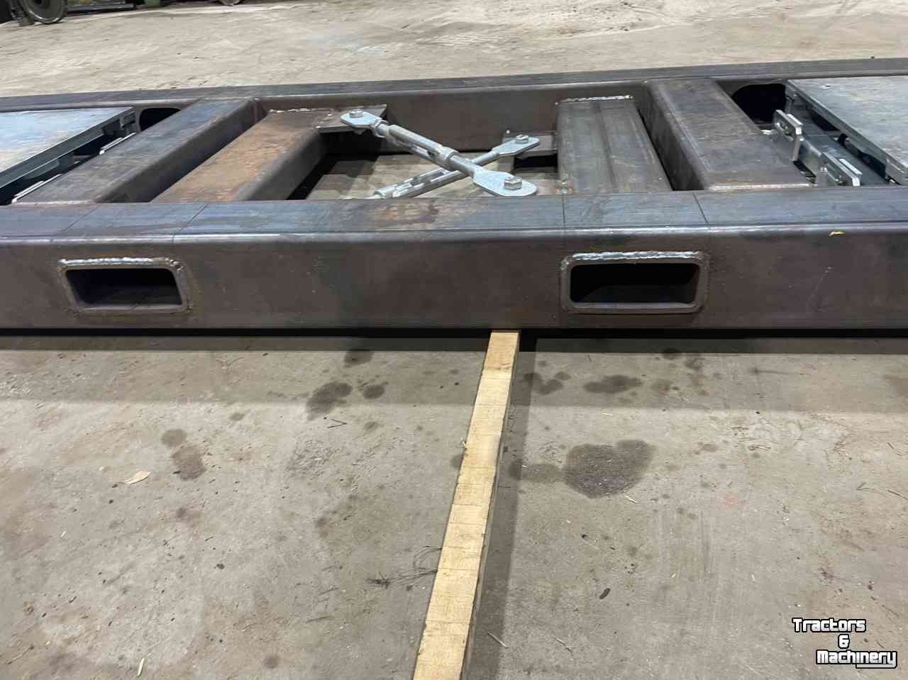 Other machines and accessories for the workshop and yard  Frame voor spellingsdetector  VLTWPD9152