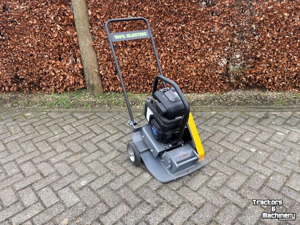 Vibrating plates Giant elektrische trilplaat GP1950E
