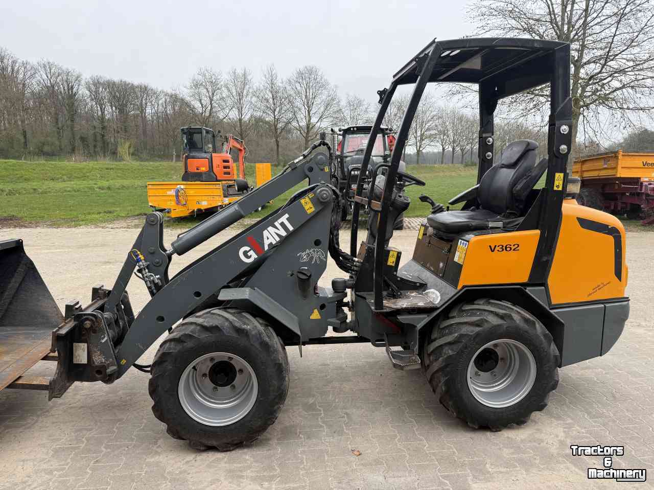Wheelloader Giant V362