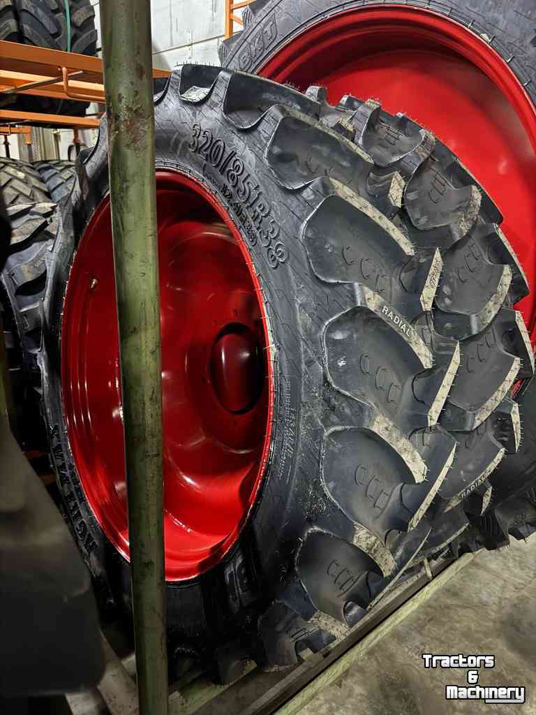 Wheels, Tyres, Rims & Dual spacers  320/90R54 & 320/85R38