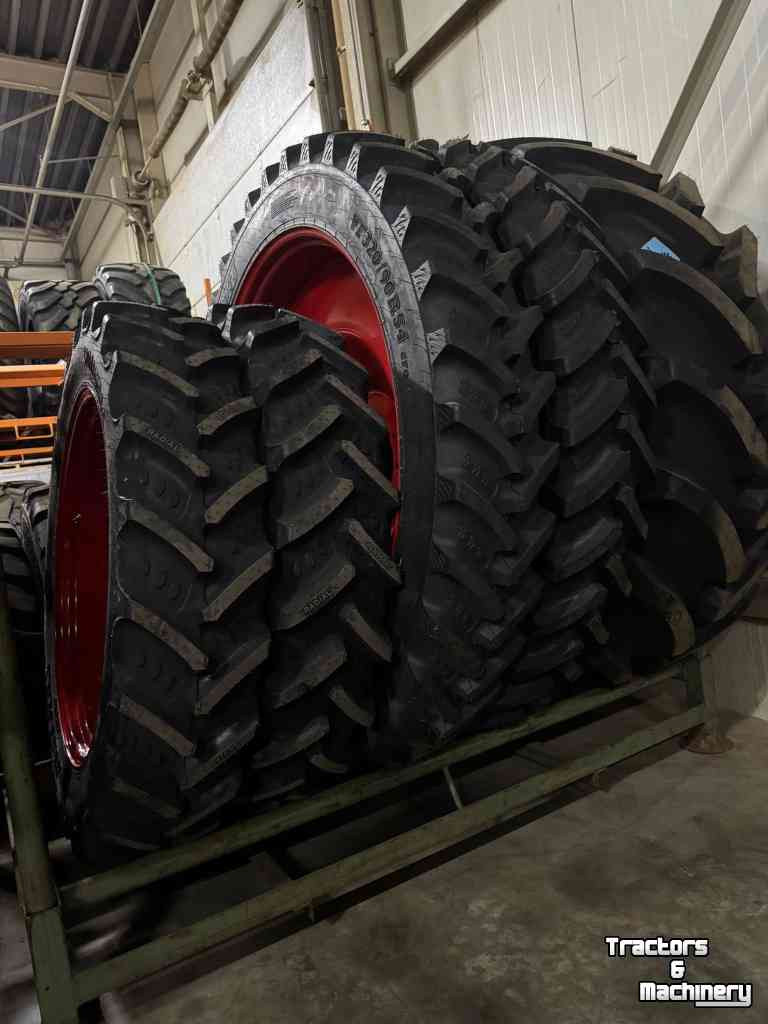 Wheels, Tyres, Rims & Dual spacers  320/90R54 & 320/85R38