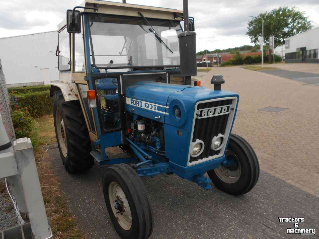 Tractor Ford 2600