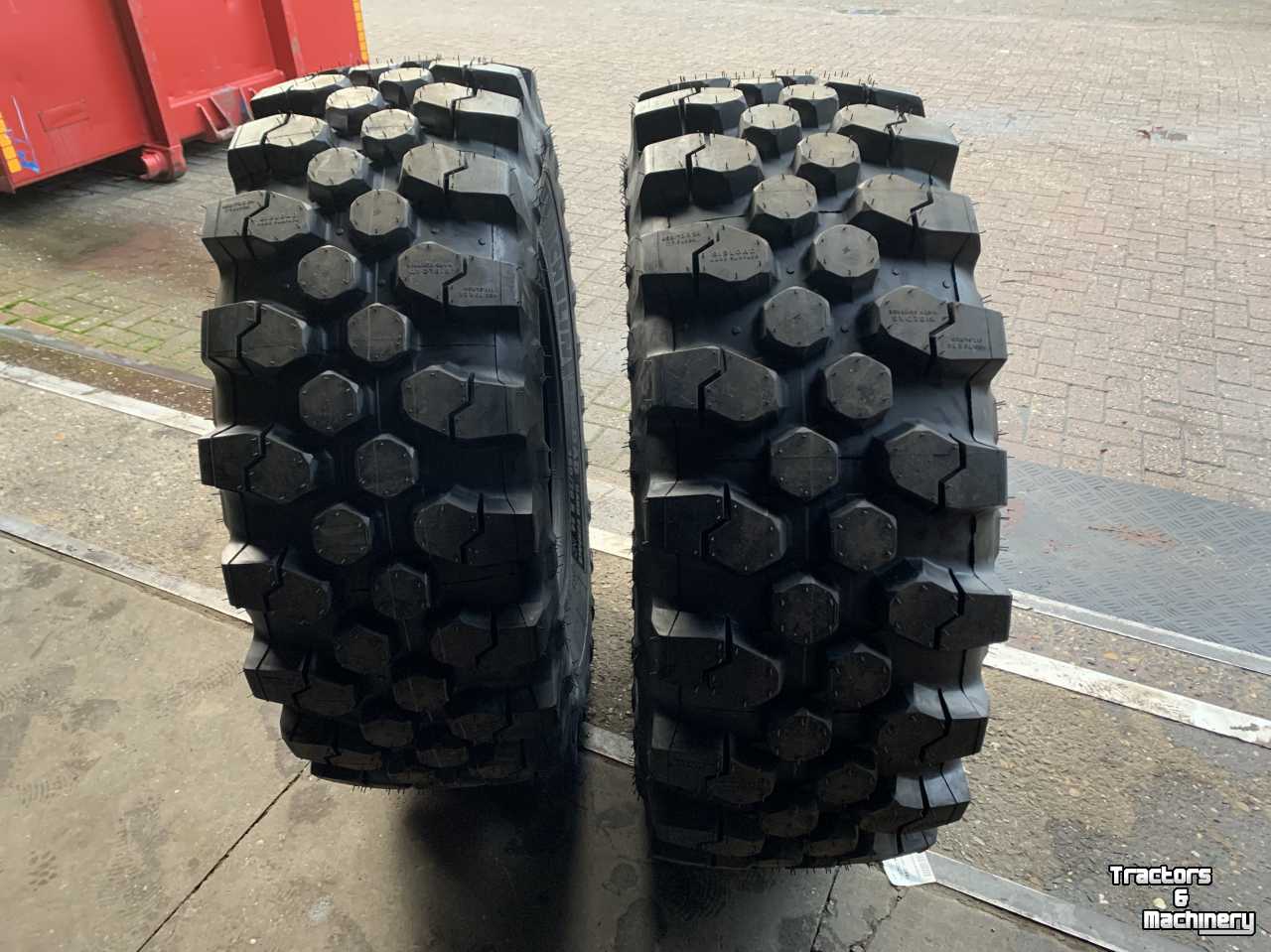 Wheels, Tyres, Rims & Dual spacers Michelin 460/70R24 Michelin Bibload HS 159A8/159B IND TL