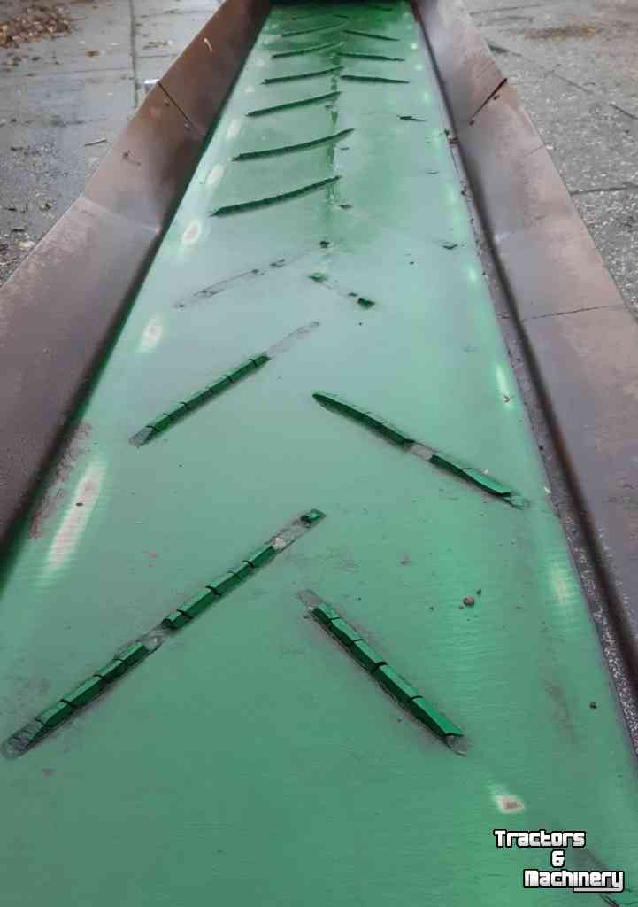 Conveyor  Transportband vlakke band / flat belt conveyor belt / flachband förderband 4100X540 mm