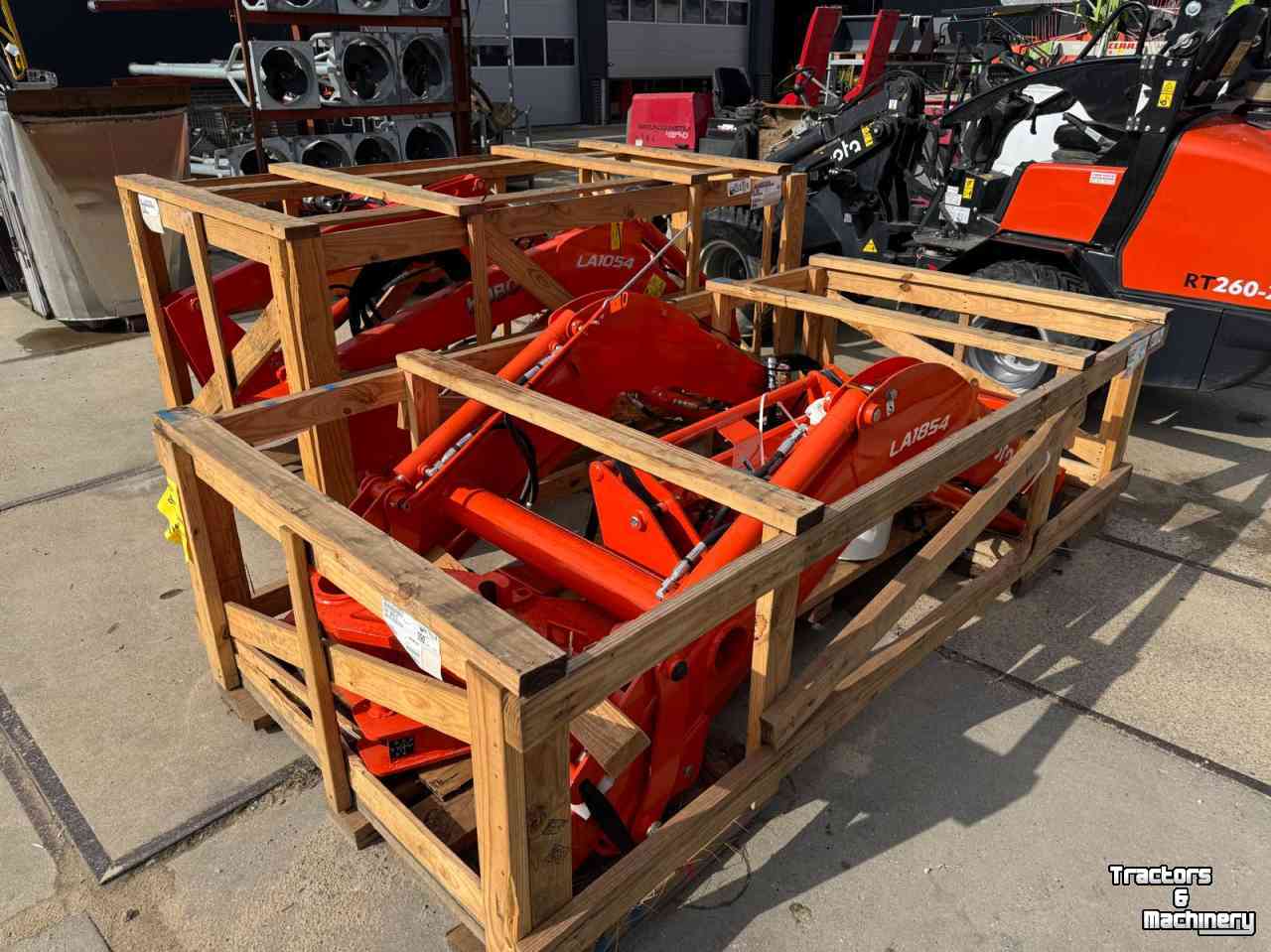 Front-end loader Kubota LA1054, LA1854