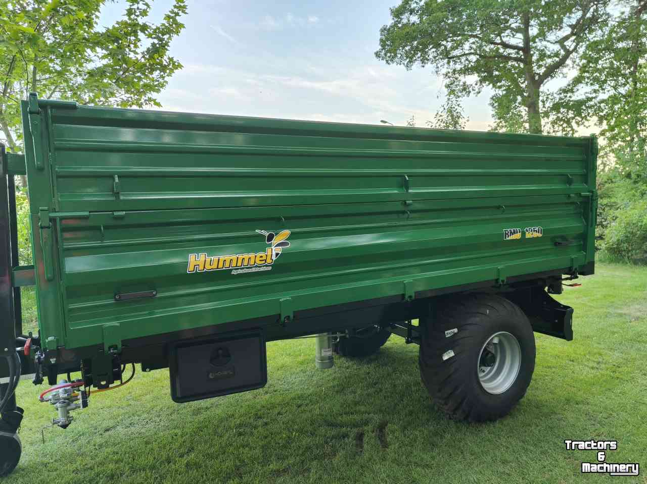 Dumptrailer  Hummel 5,0 tons driezijdige kipper