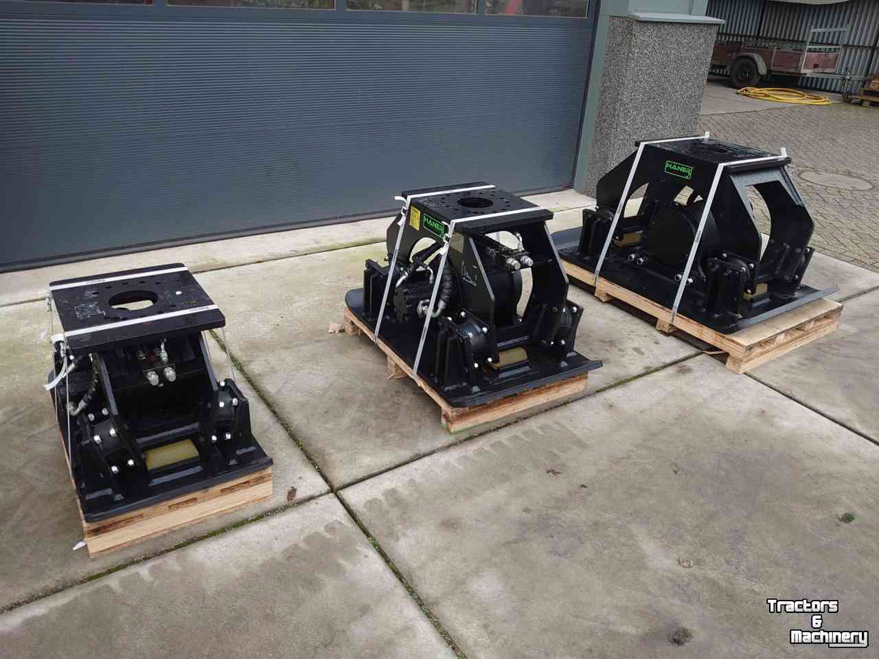 Vibrating plates  Häner HPC 1500A plaatverdichter.