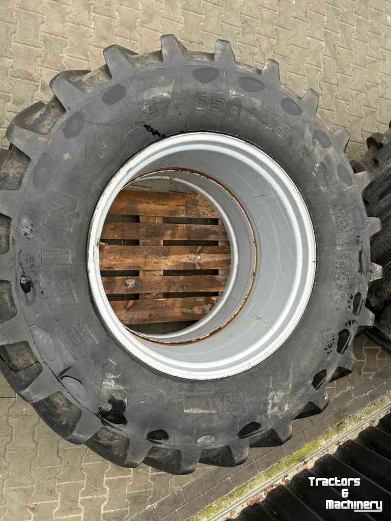Wheels, Tyres, Rims & Dual spacers Michelin 650/65 R38 XM108 en 540/65 R28 XM108