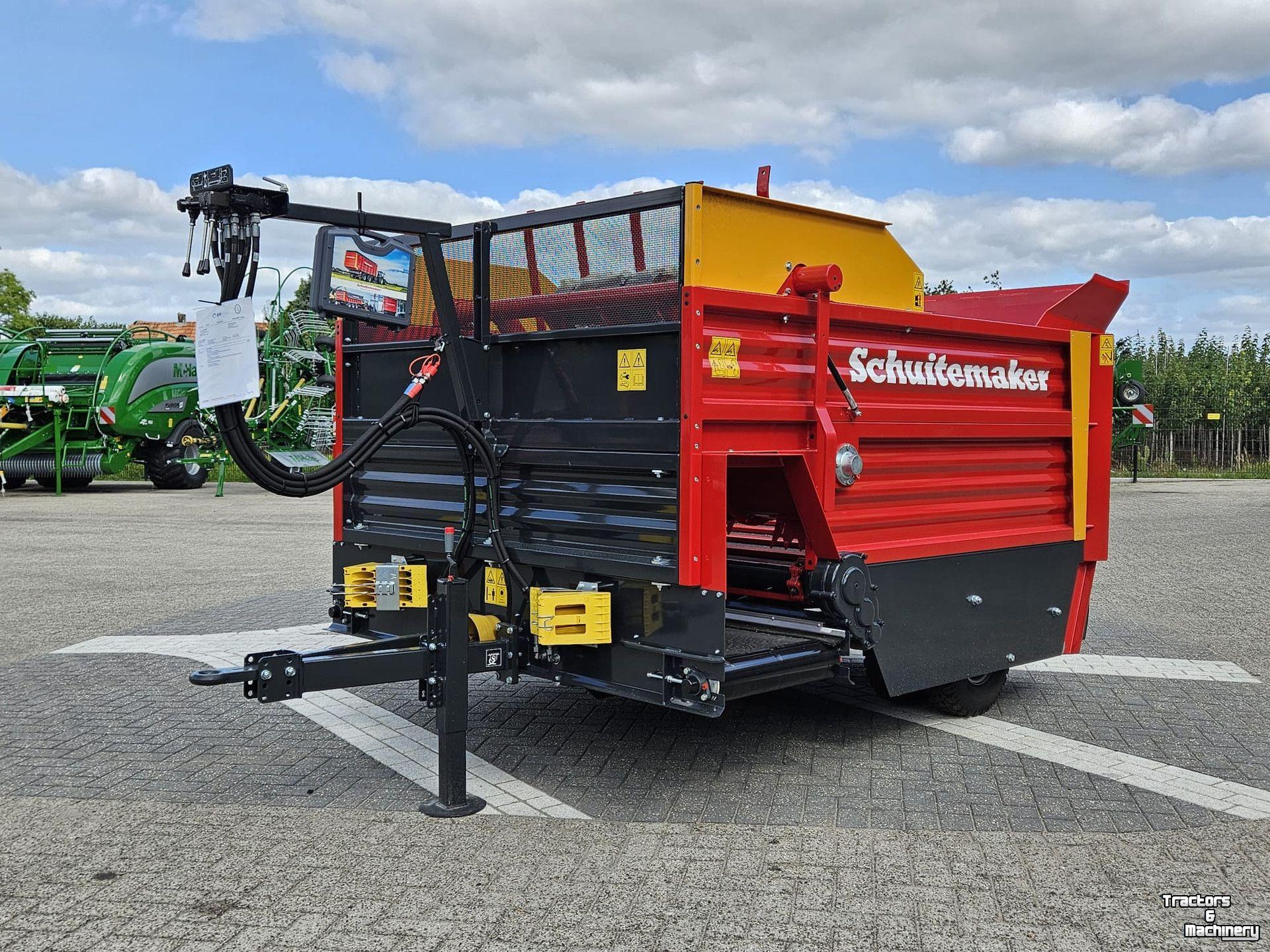 Silage-block distribution wagon Schuitemaker Amigo 20S