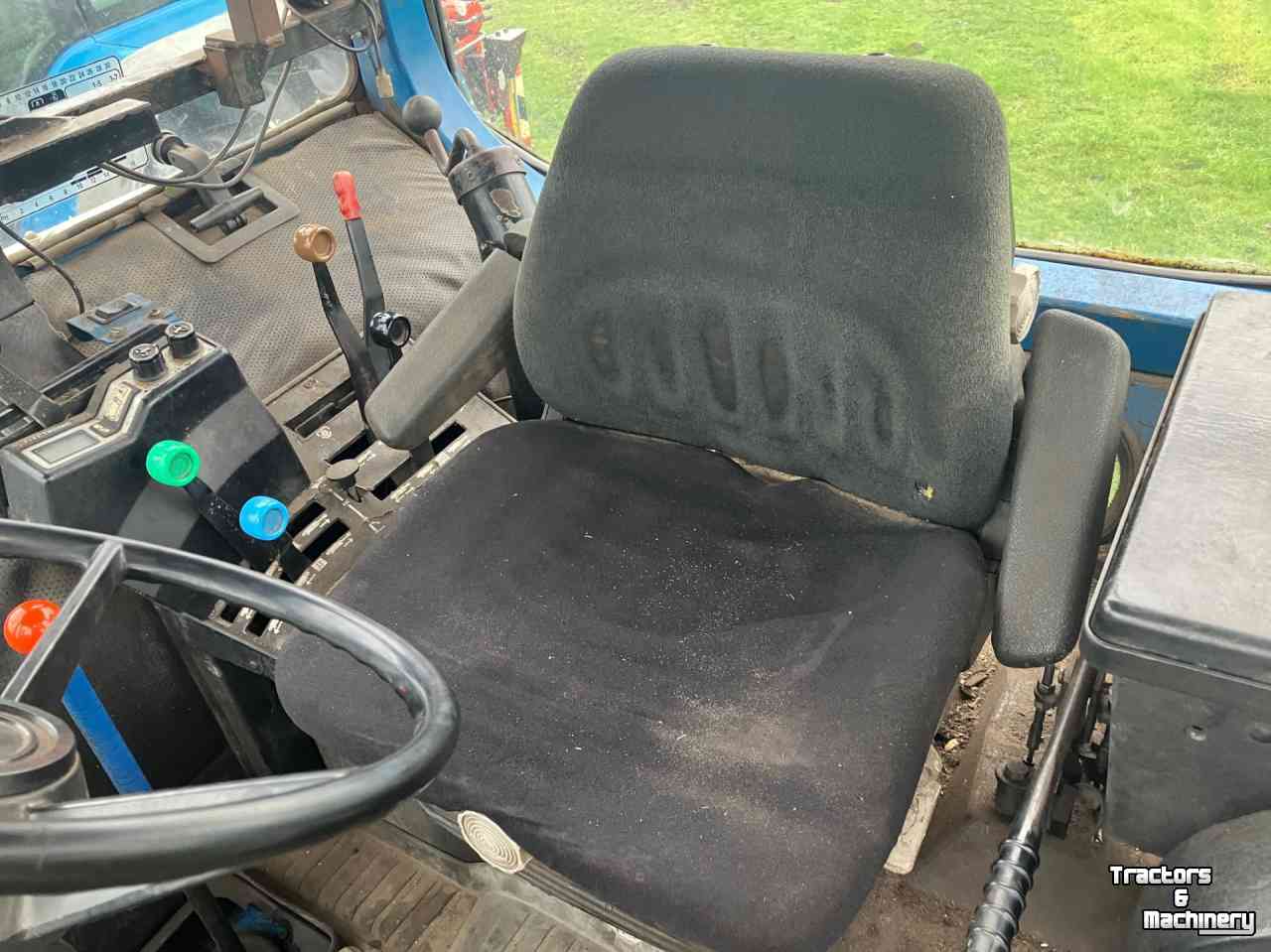 Tractors Ford 8210 gen 3