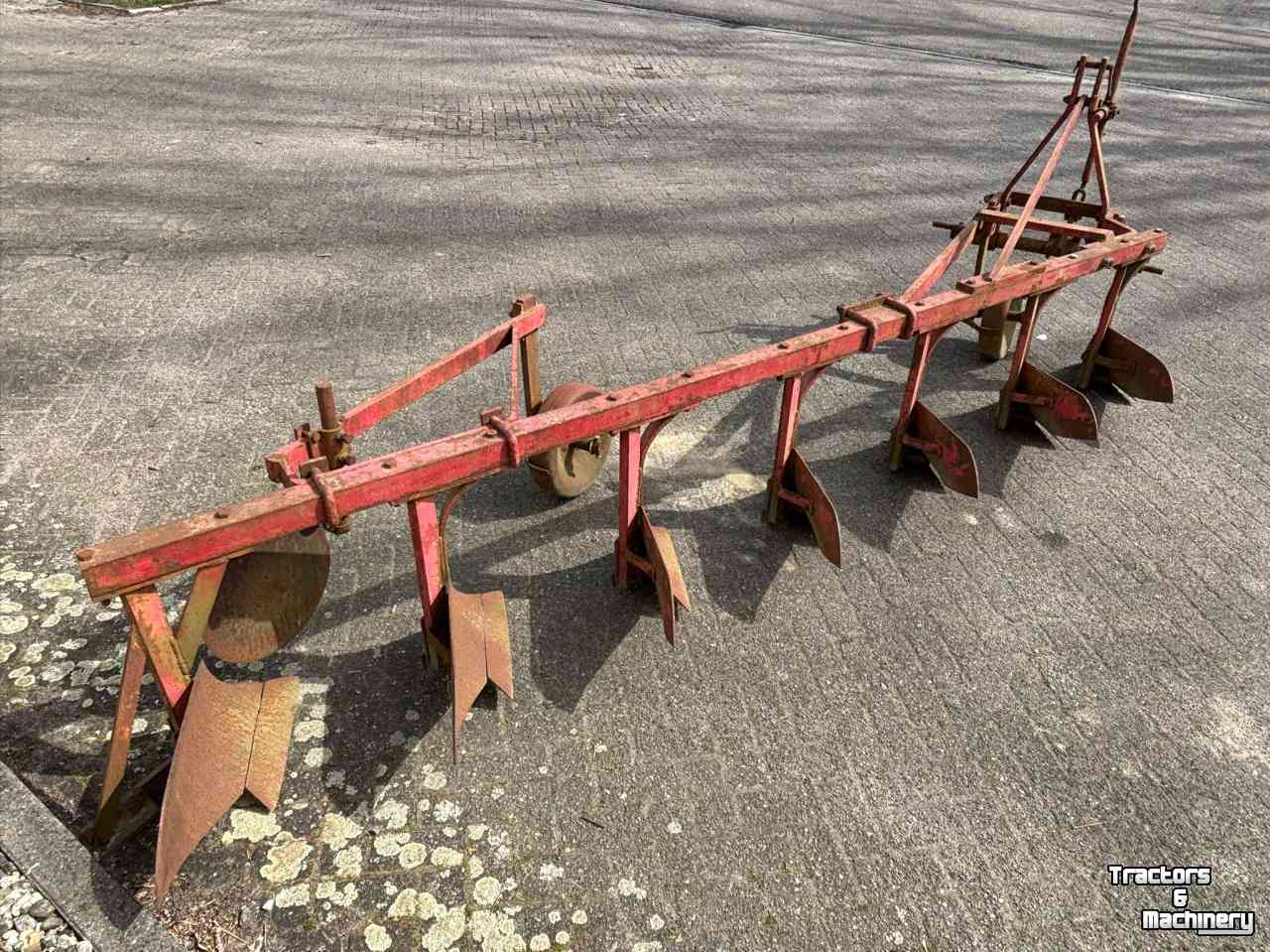 Ploughs  Stoppelploeg