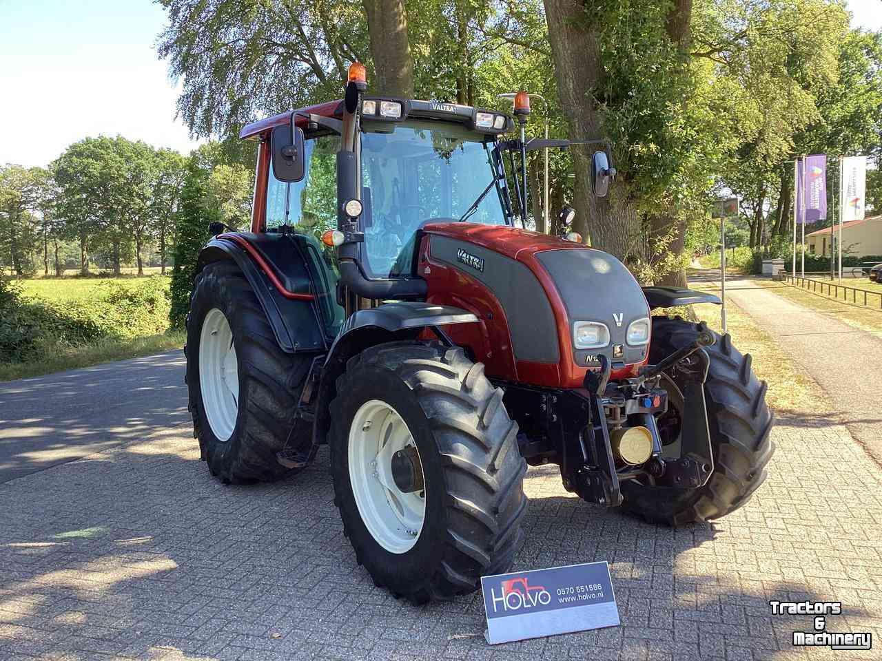 Tractor Valtra N121 H3
