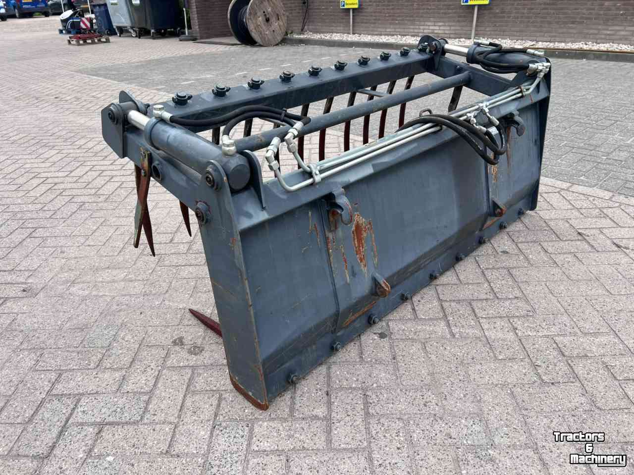 Manure Grabs Stoll Mestgrijper pelikaanbak gebruikt