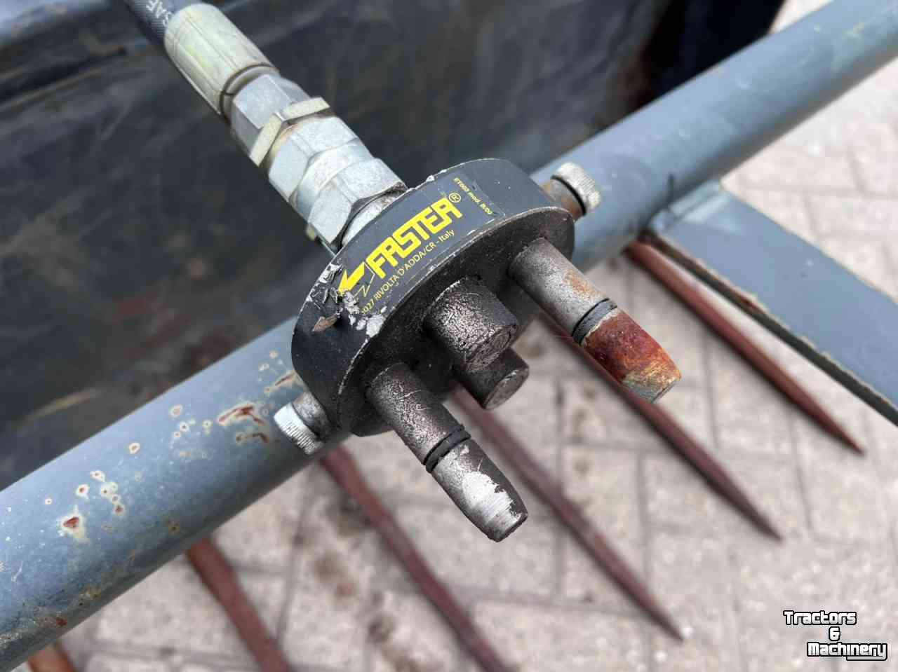 Manure Grabs Stoll Mestgrijper pelikaanbak gebruikt