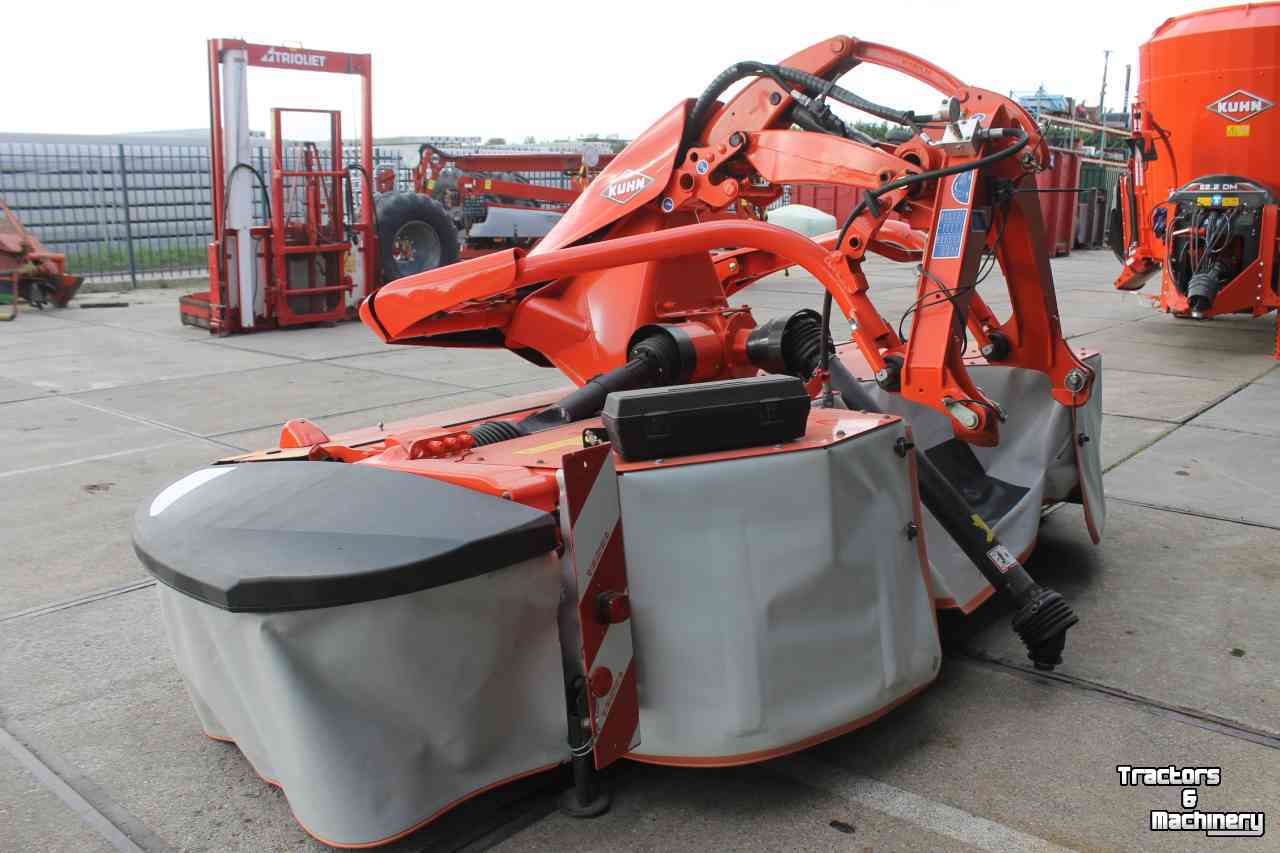 Mower Kuhn GMD3125F-FF front schijvenmaaier frontmaaier snelwissel op de messen