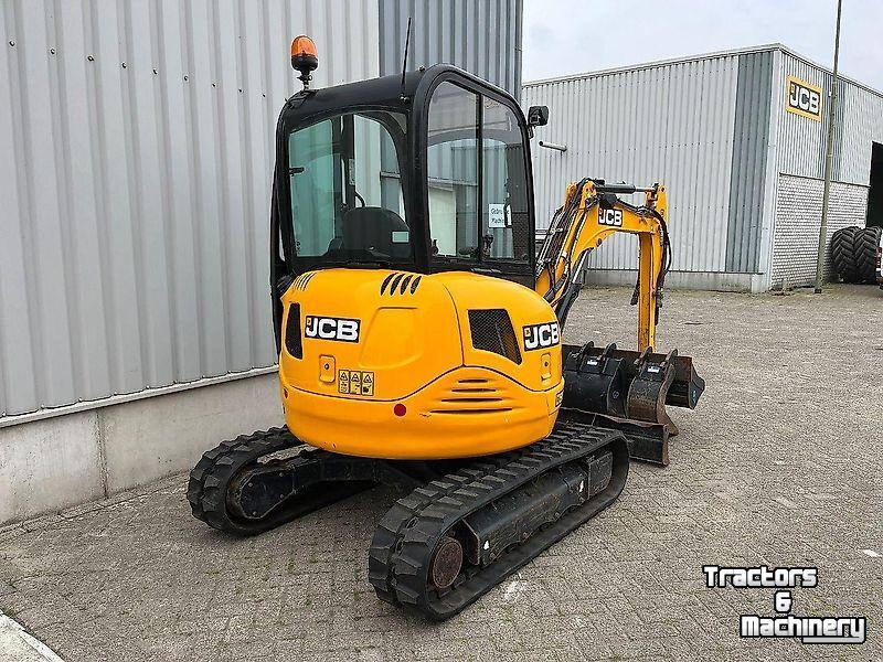 Excavator mobile JCB 8030 ZTS