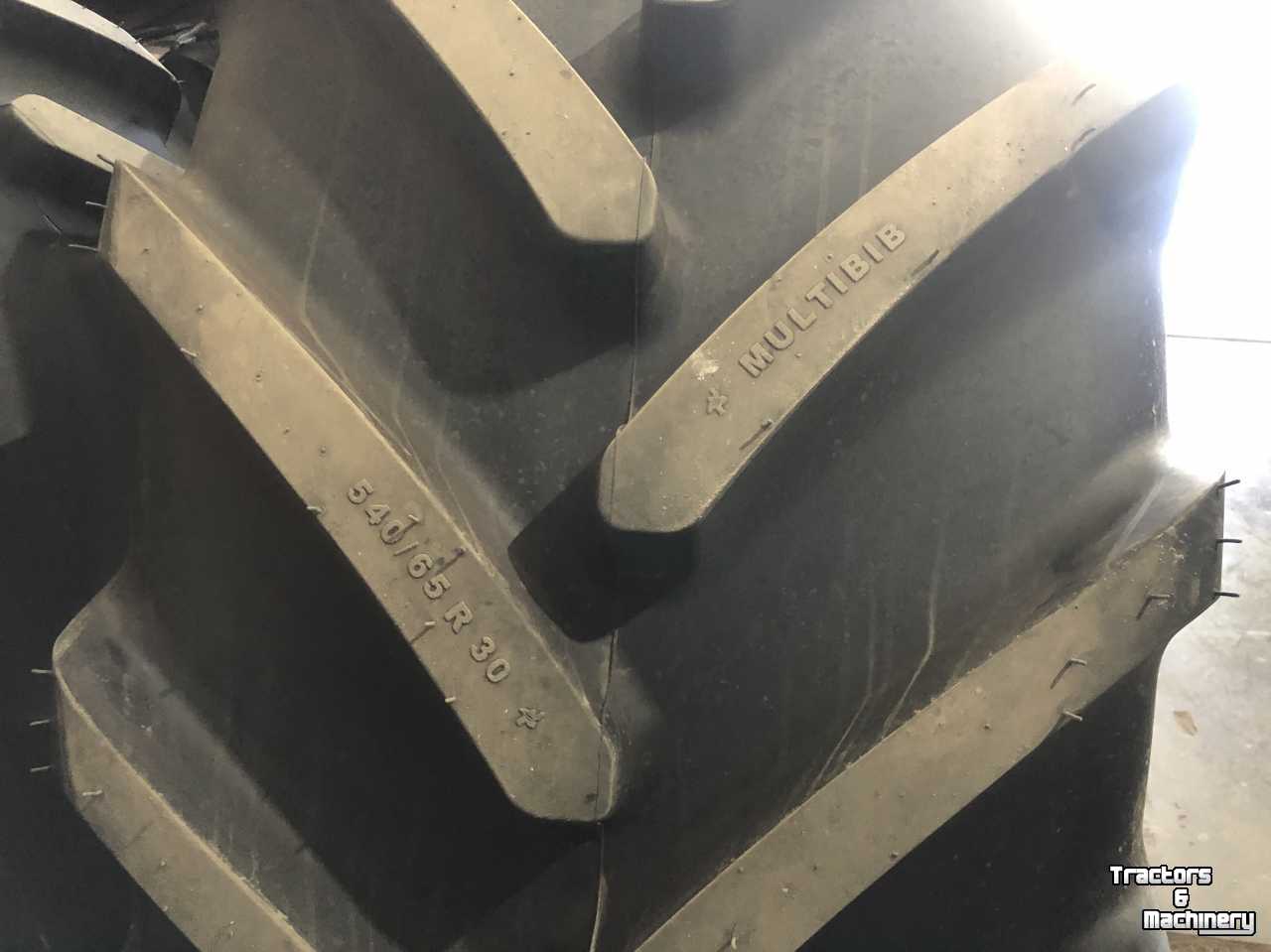 Wheels, Tyres, Rims & Dual spacers Michelin Multibib 650/65R42 en 540/65R30