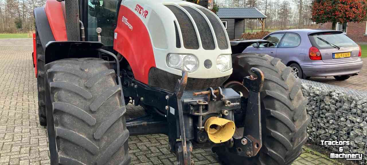 Tractors Steyr 6115 Profi Tractor