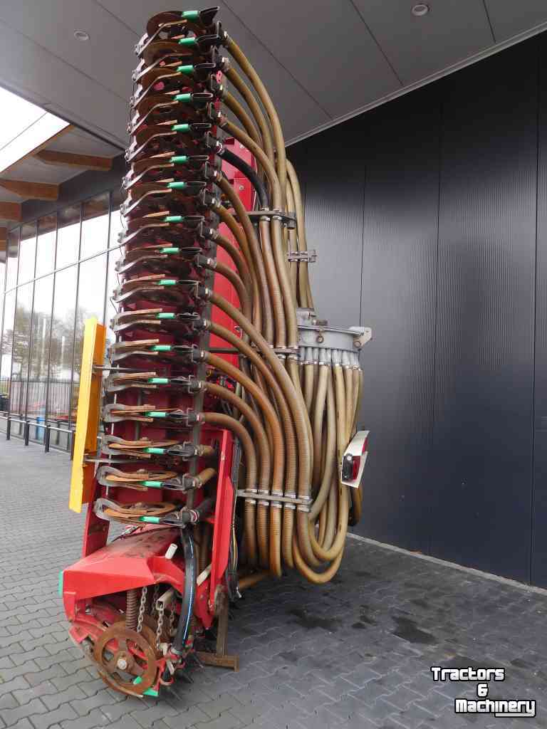 Grassland injector Vredo ZB3 8750