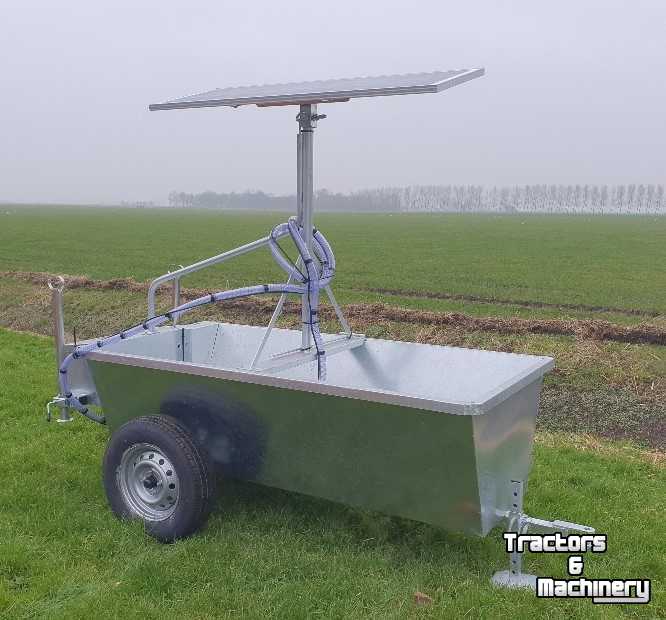Water trough Solar Energy Holijn Waterbak/drinkbak op zonneenergie /solar  model 5 - 175watt paneel