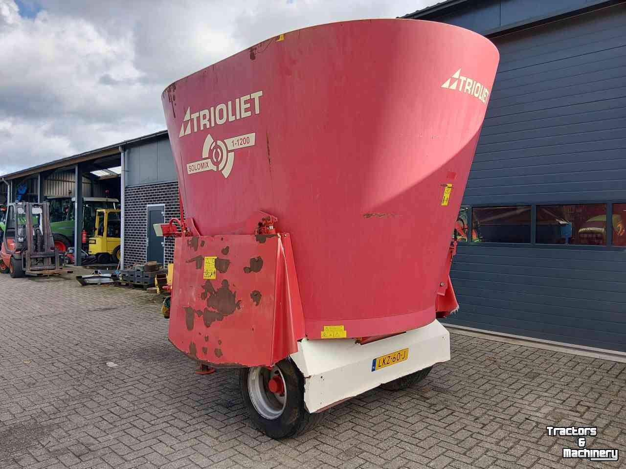Feed mixer Trioliet Solomix 1-1200 Voermengwagen