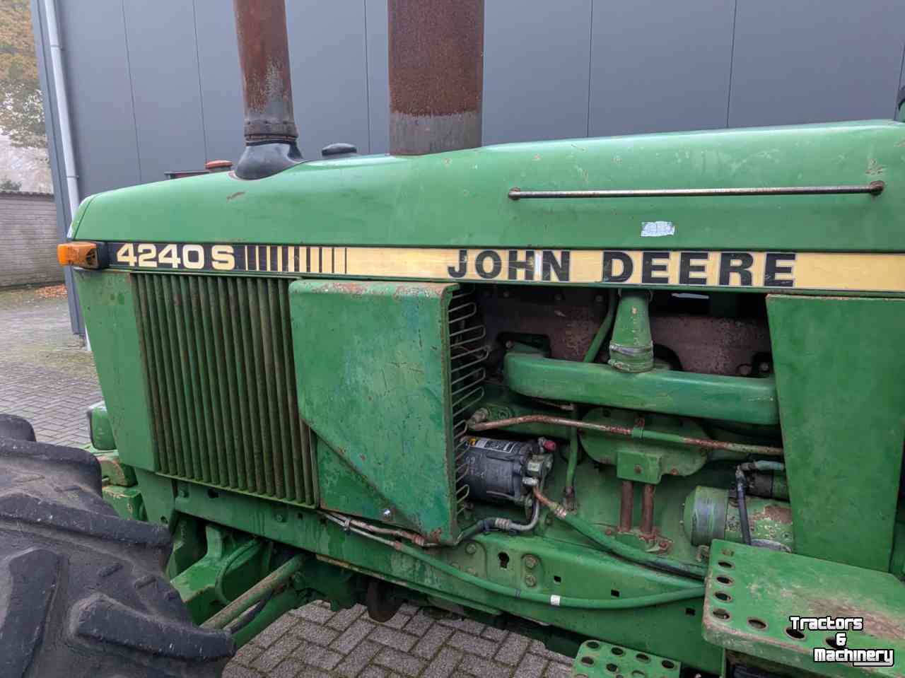 Tractor John Deere 4240 S