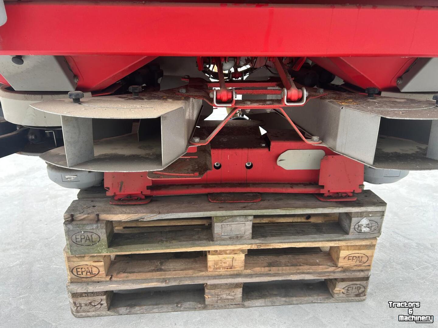 Fertilizer spreader Kverneland Exacta TL